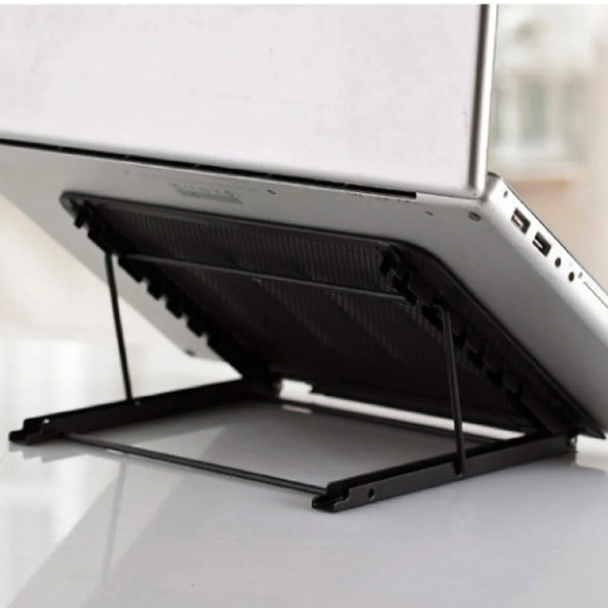 Fold-Flat Laptop Stand